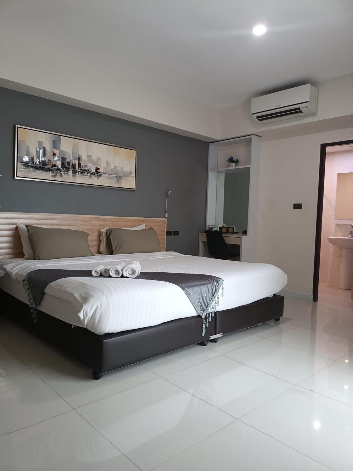 Tisa Hotel Udonthani Extérieur photo