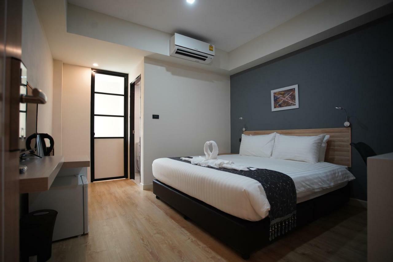 Tisa Hotel Udonthani Extérieur photo